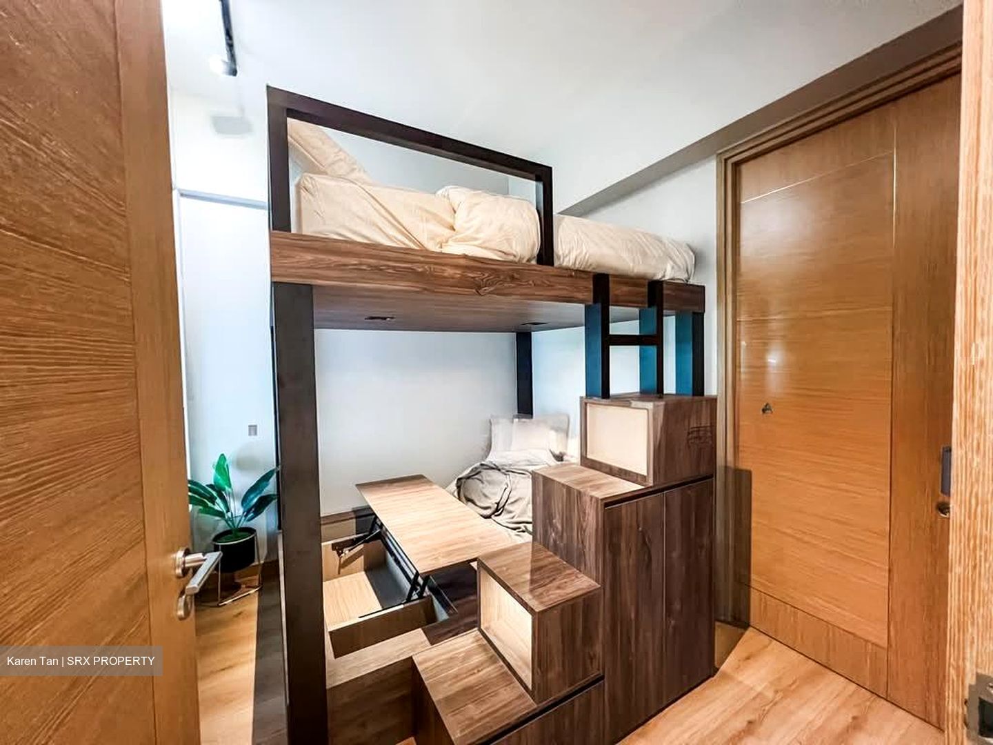 Coco Palms (D18), Condominium #602706801